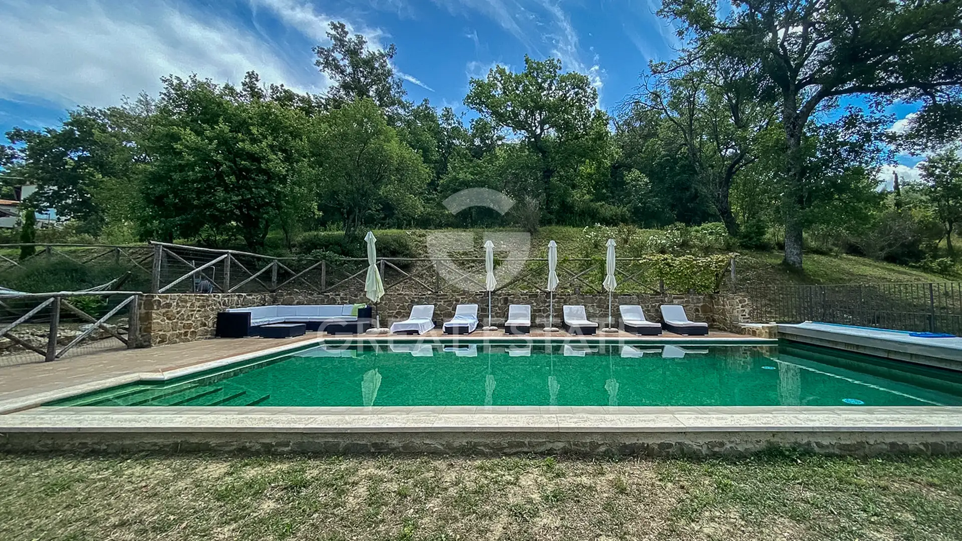 House 216m² in Italy, Siena. Priced at 720000€ rent photo-8