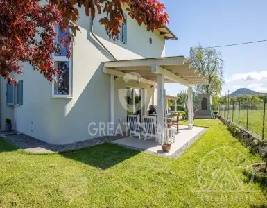 Buy in Italy for 350000€