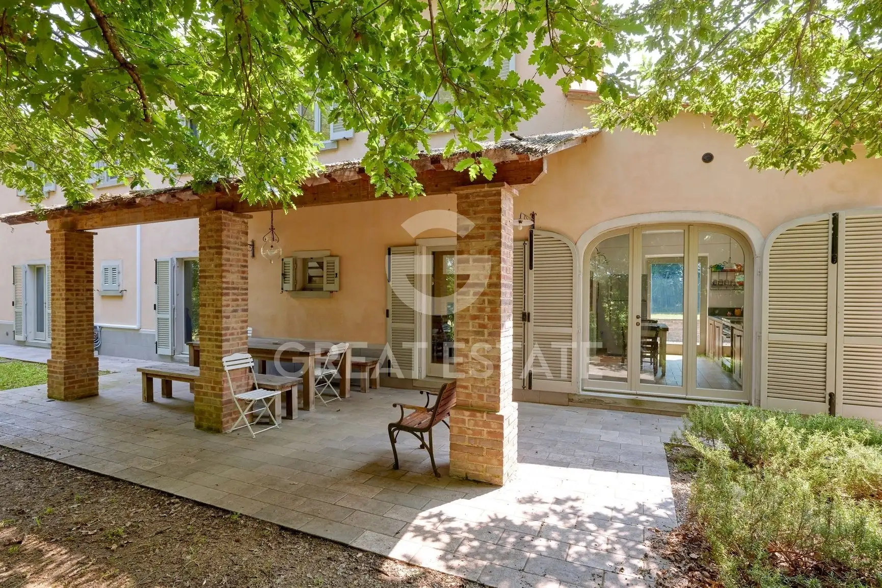 House 198m² in Italy, Arezzo. Priced at 890000€ rent photo-5