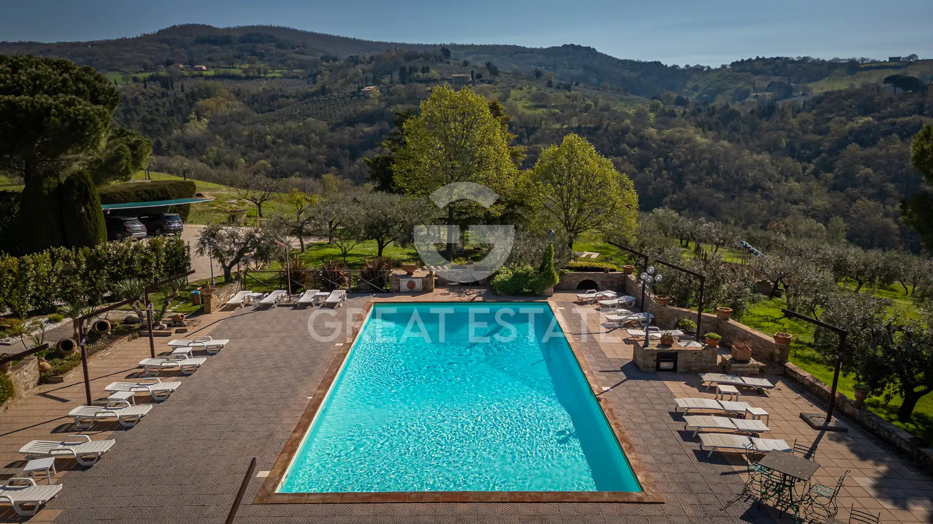House 625m² in Italy, Perugia. Priced at 2200000€ rent photo-2