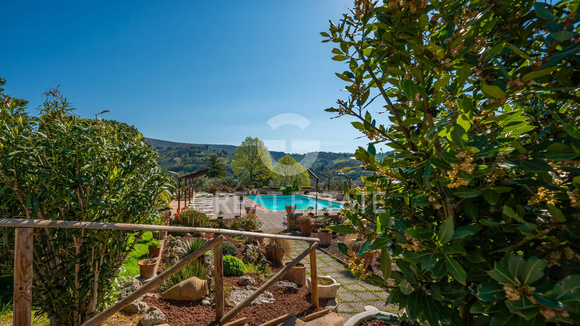 House 625m² in Italy, Perugia. Priced at 2200000€ rent photo-10
