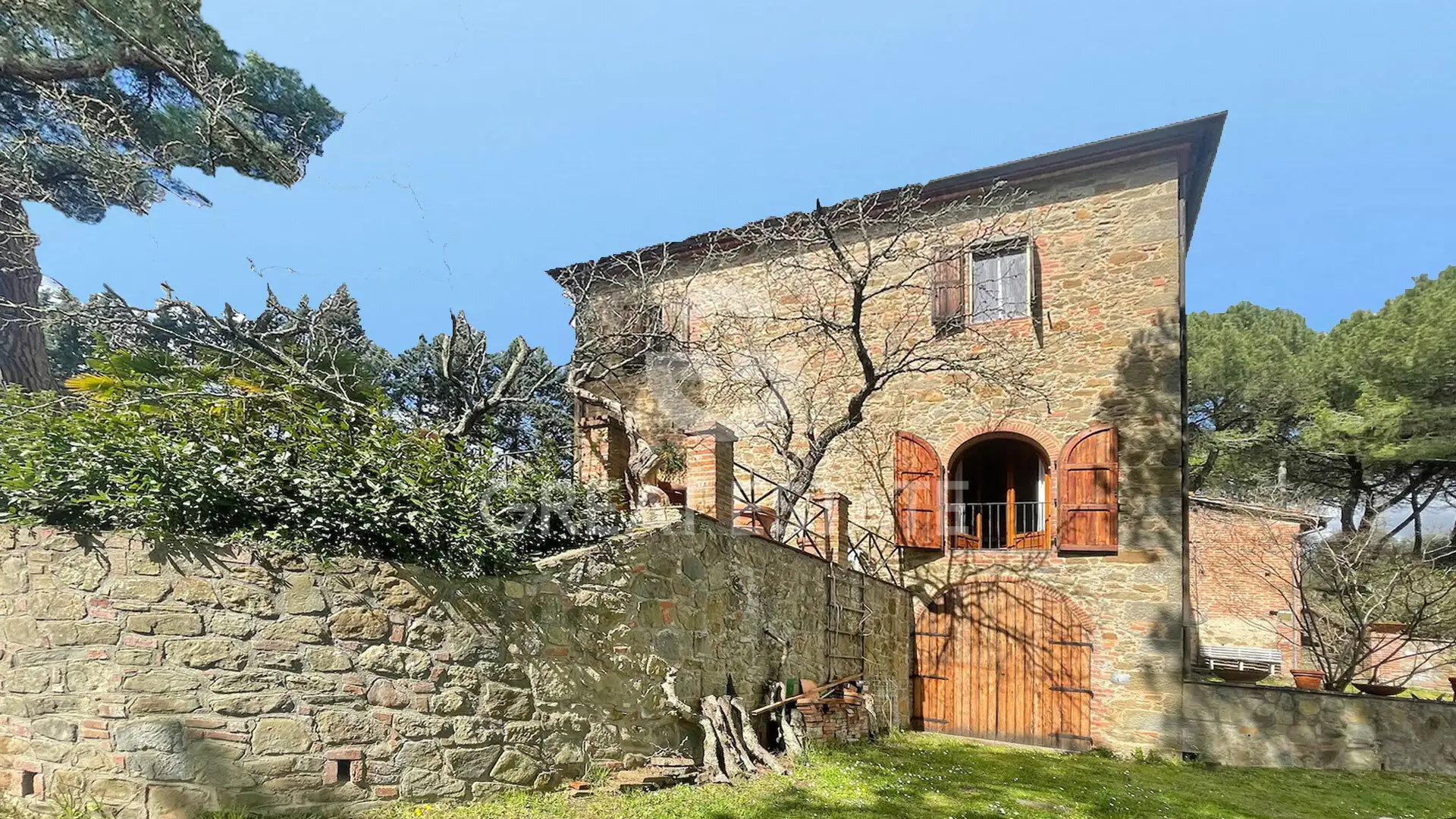 House 366m² in Italy, Siena. Priced at 650000€ rent photo-2