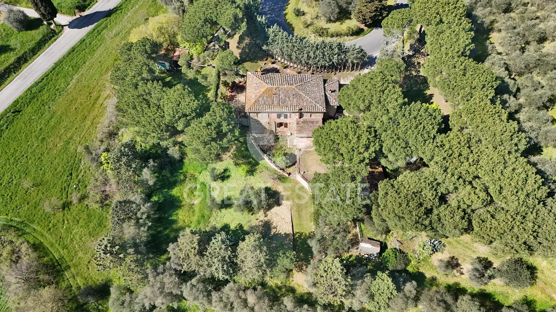 House 366m² in Italy, Siena. Priced at 650000€ rent photo-6