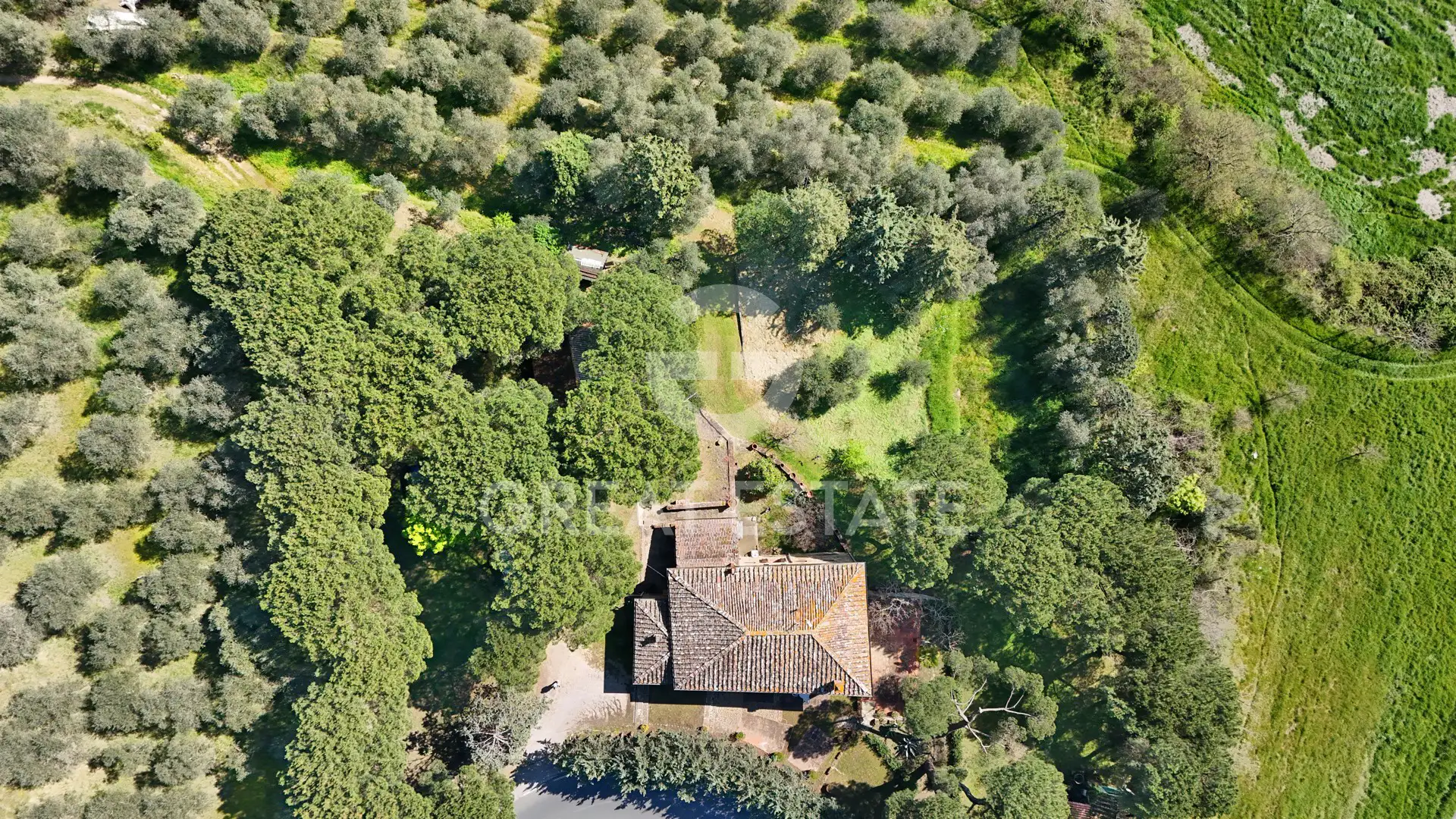 House 366m² in Italy, Siena. Priced at 650000€ rent photo-7