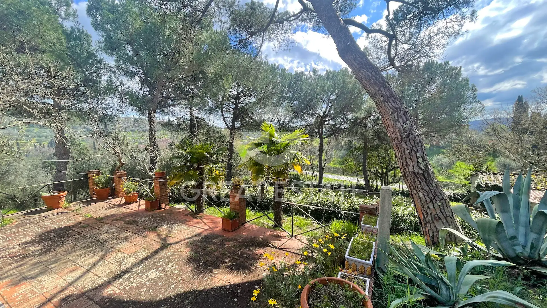House 366m² in Italy, Siena. Priced at 650000€ rent photo-8