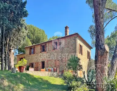 Buy in Italy for 650000€