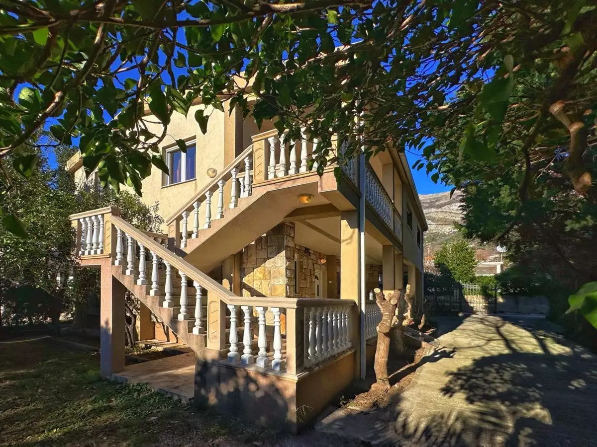 House 150m² in Montenegro, Sutomore. Priced at 200000€ rent photo-24
