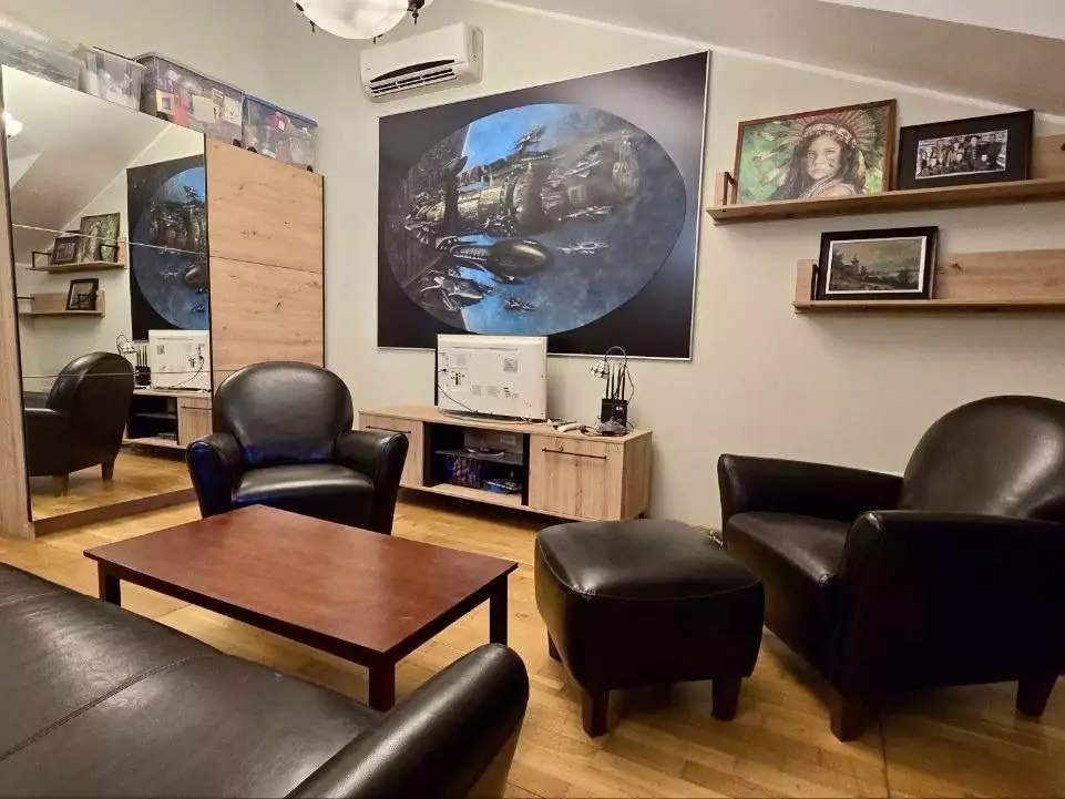 House 174m² in Montenegro, Lastva Grbaljska. Priced at 350000€ rent photo-4