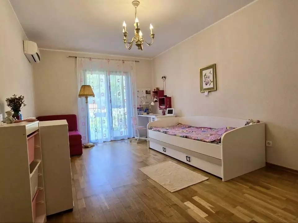 House 174m² in Montenegro, Lastva Grbaljska. Priced at 350000€ rent photo-8