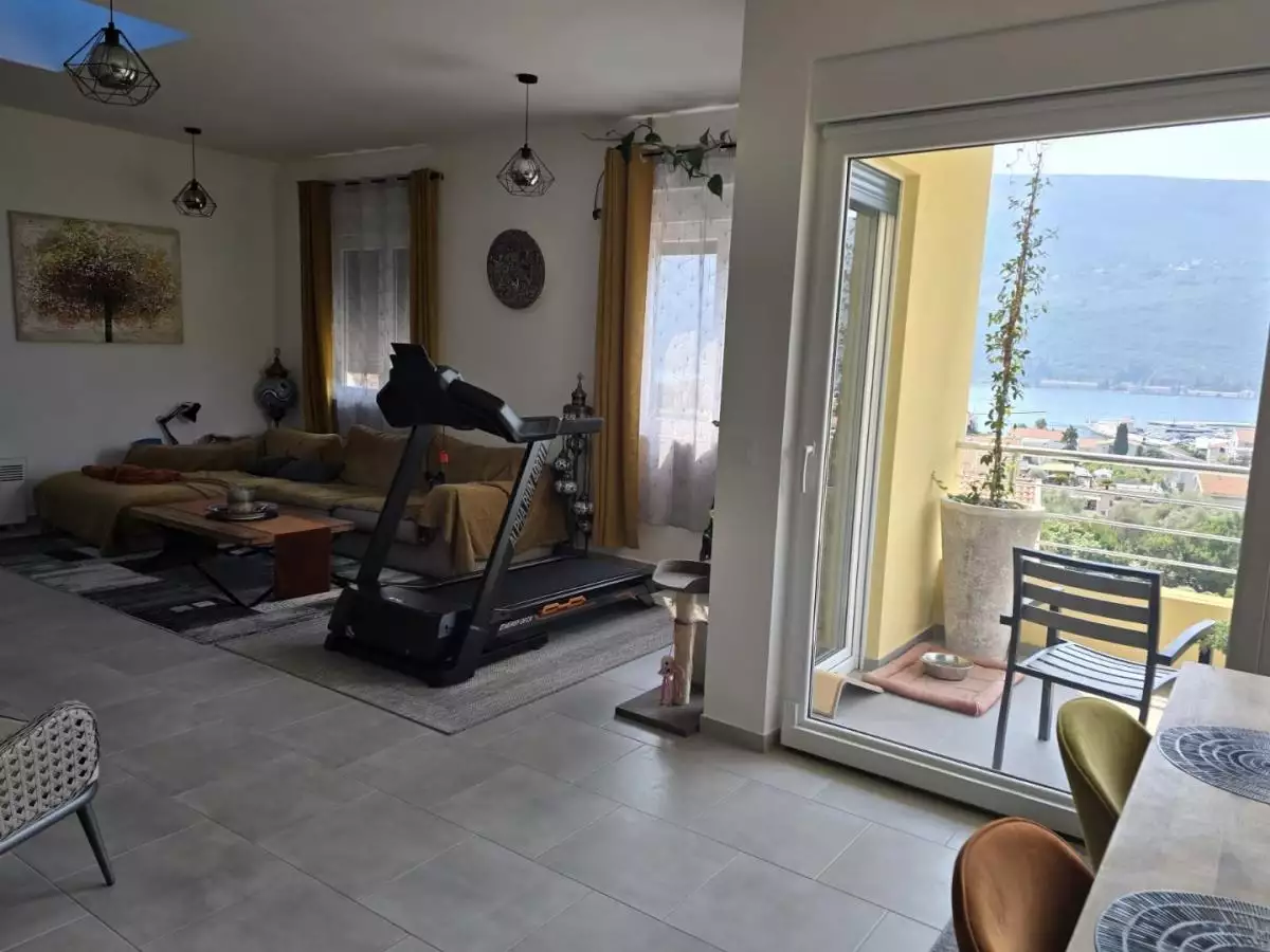 Flat 110m² in Montenegro, Kumbor. Priced at 617000€ rent photo-7