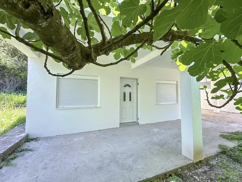 House 80m² in Montenegro, Utjeha. Priced at 89000€ rent photo-12