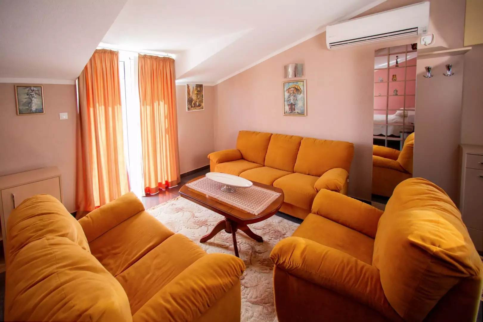 Hotels 300m² in Montenegro, Krimovica. Priced at 400000€ rent photo-6