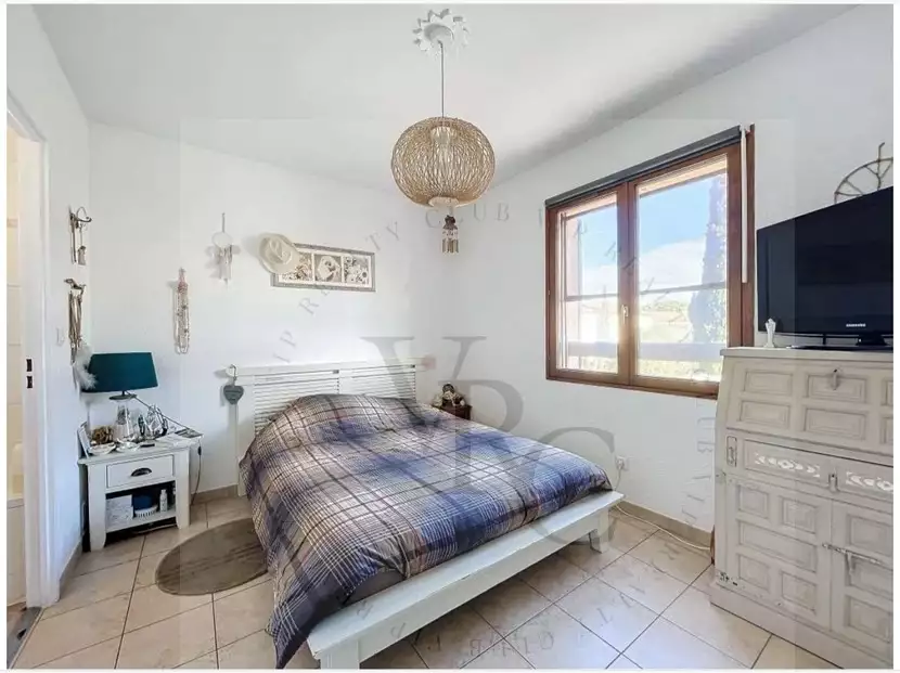 Flat 80m² in France, Fréjus. Priced at 250000€ rent photo-5