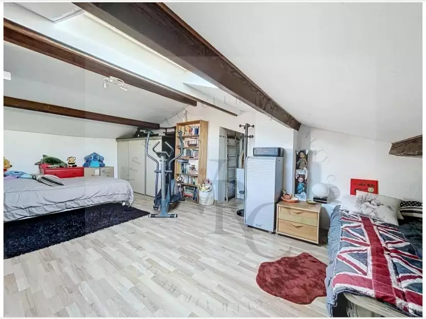 Flat 80m² in France, Fréjus. Priced at 250000€ rent photo-8
