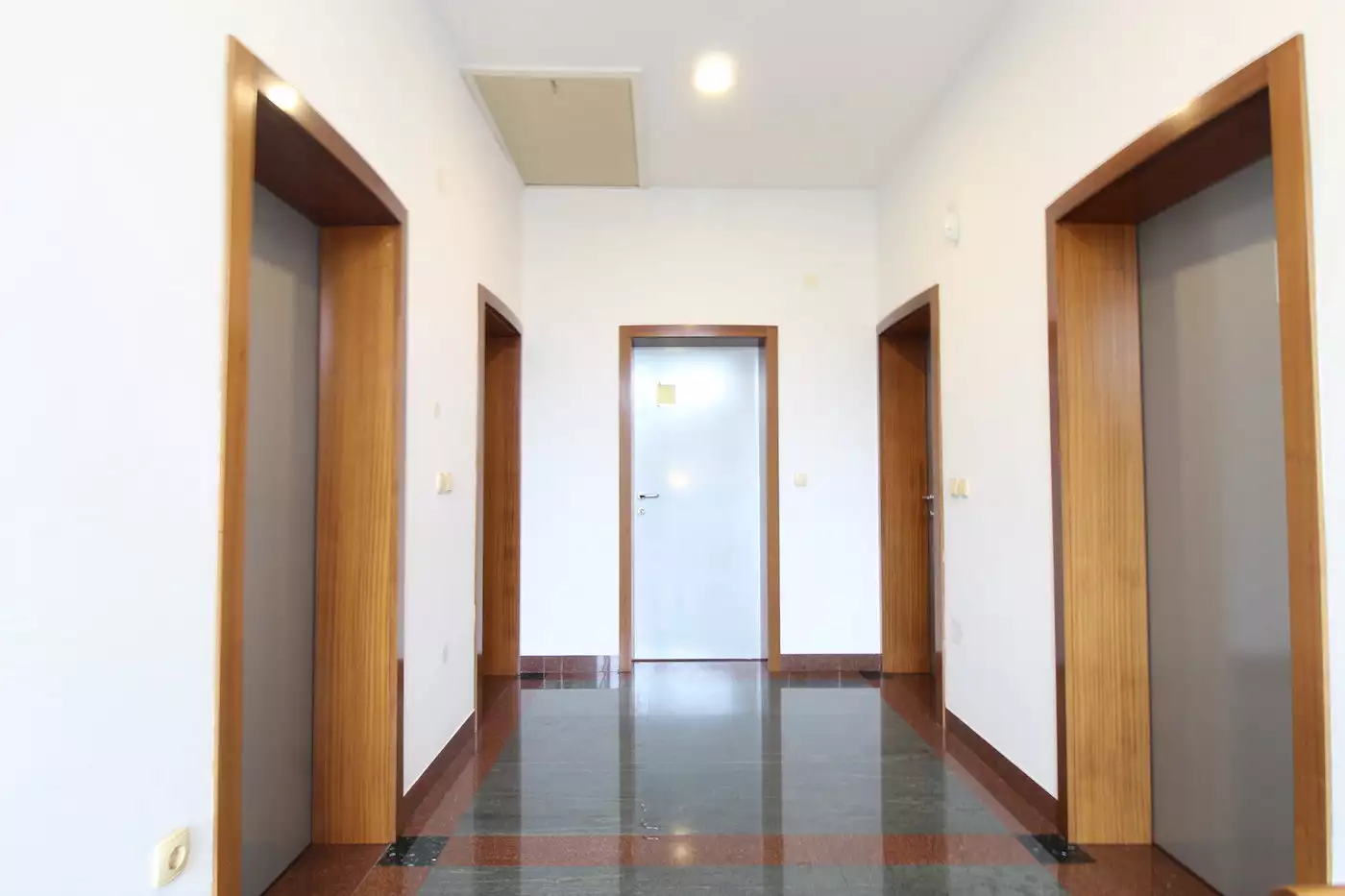 House 485m² in Slovenia, Siska. Priced at 990000€ rent photo-17