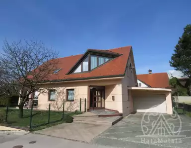 Buy in Slovenia for 990000€