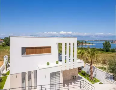 Buy in Croatia for 1950000€