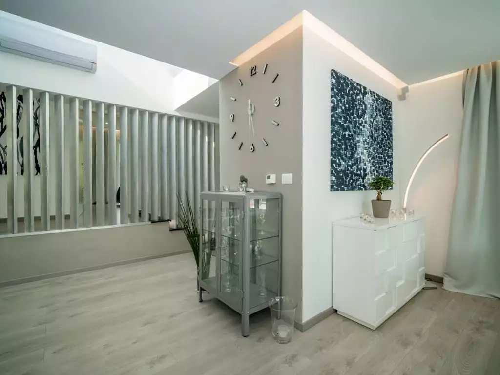 Villa 176m² in Croatia, Labin. Priced at 650000€ rent photo-13