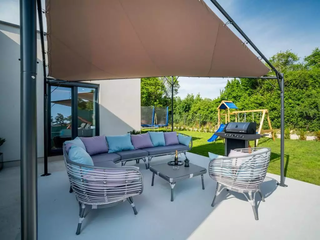 Villa 176m² in Croatia, Labin. Priced at 650000€ rent photo-22
