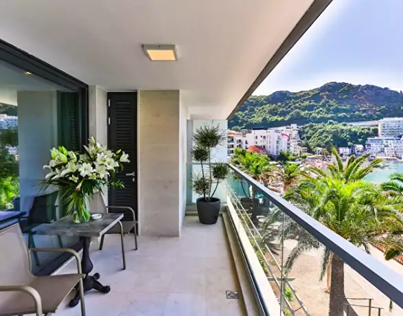 Flat 107m² in Montenegro, Rafailovici. Priced at 620600€ rent photo-1