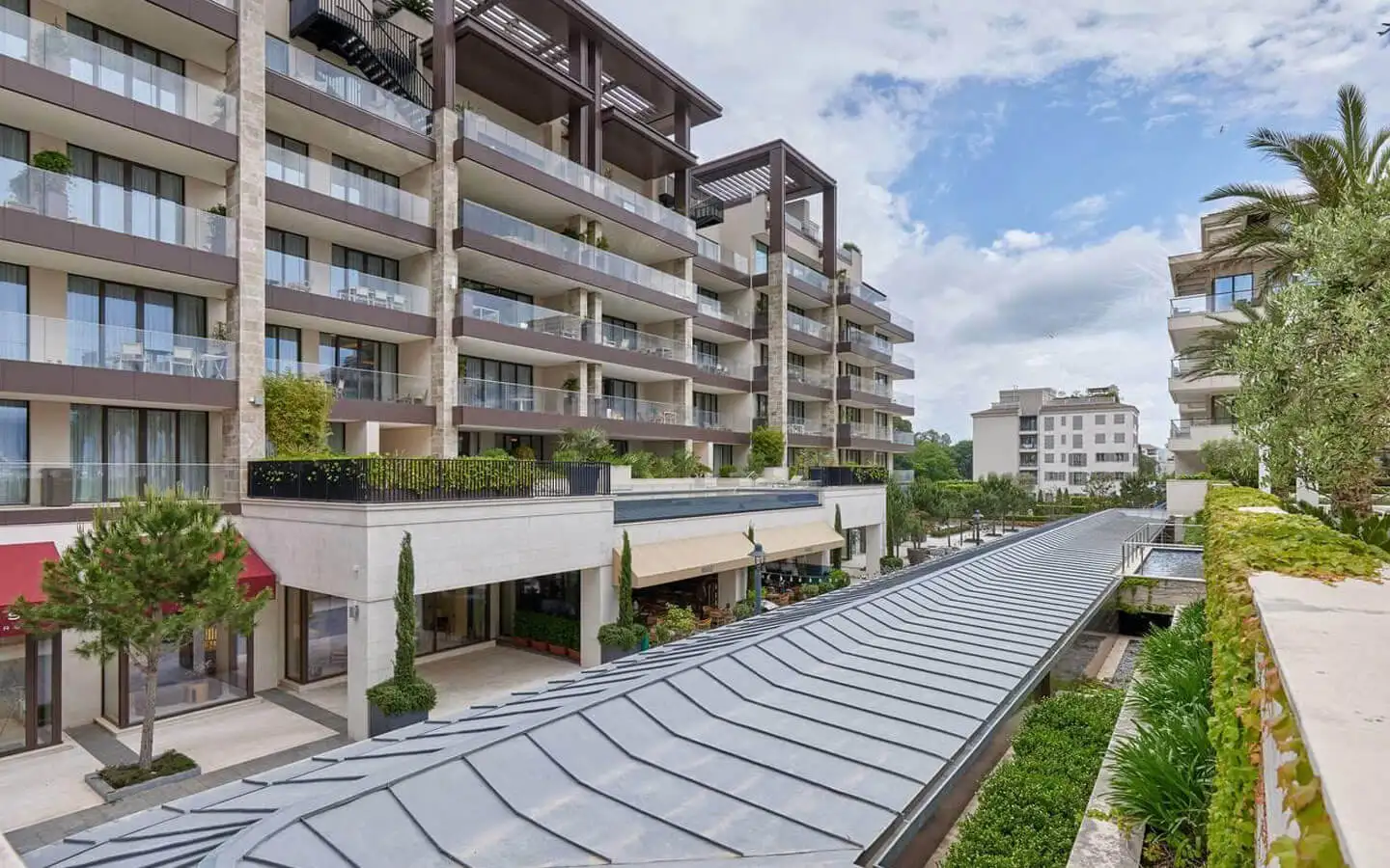 Flat 193m² in Montenegro, Tivat. Priced at 1545000€ rent photo-2