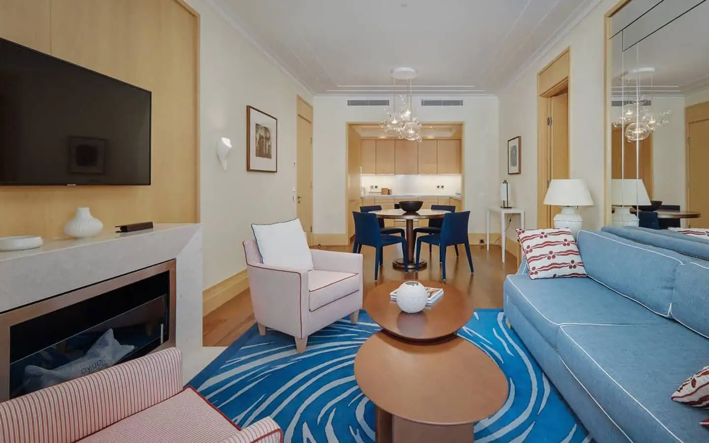 Flat 193m² in Montenegro, Tivat. Priced at 1545000€ rent photo-12