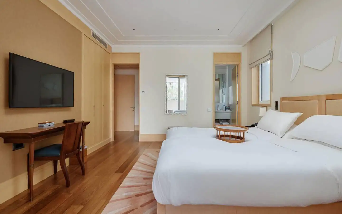 Flat 193m² in Montenegro, Tivat. Priced at 1545000€ rent photo-16
