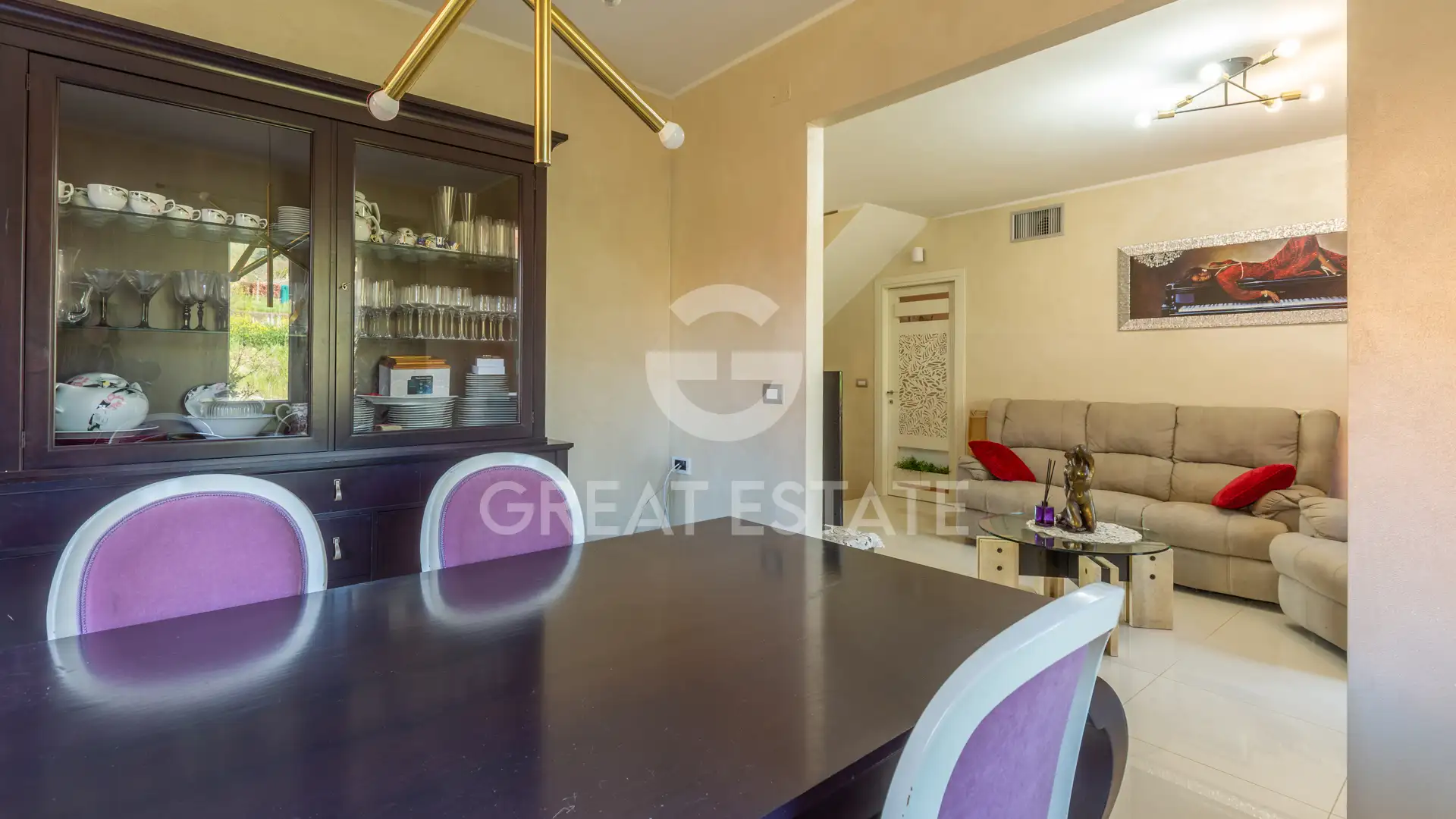 Villa 250m² in Italy, Siena. Priced at 600000€ rent photo-13