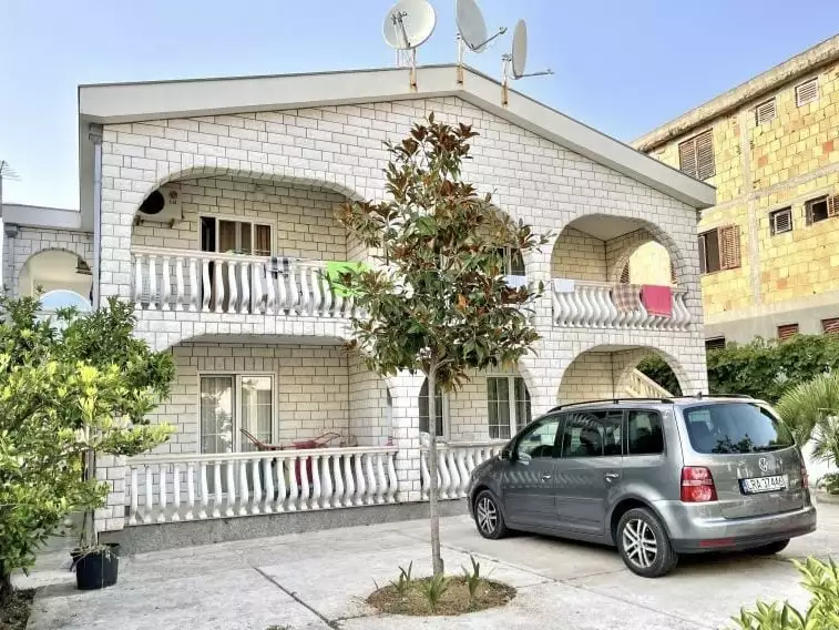 House 247m² in Montenegro, Sutomore. Priced at 255000€ rent photo-1