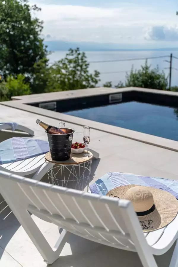 House 156m² in Croatia, Opatija. Priced at 1600000€ rent photo-13