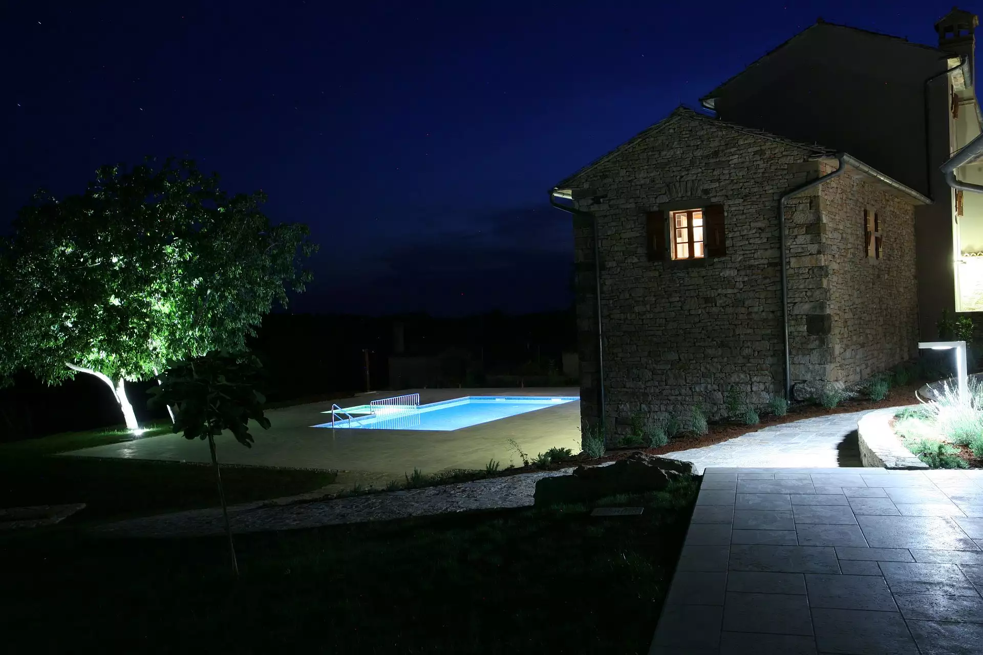 House 1042m² in Croatia, Groznjan. Priced at 4500000€ rent photo-15
