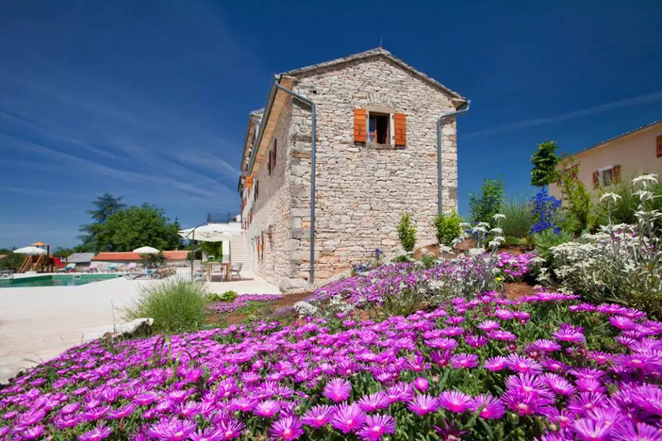 House 1042m² in Croatia, Groznjan. Priced at 4500000€ rent photo-23