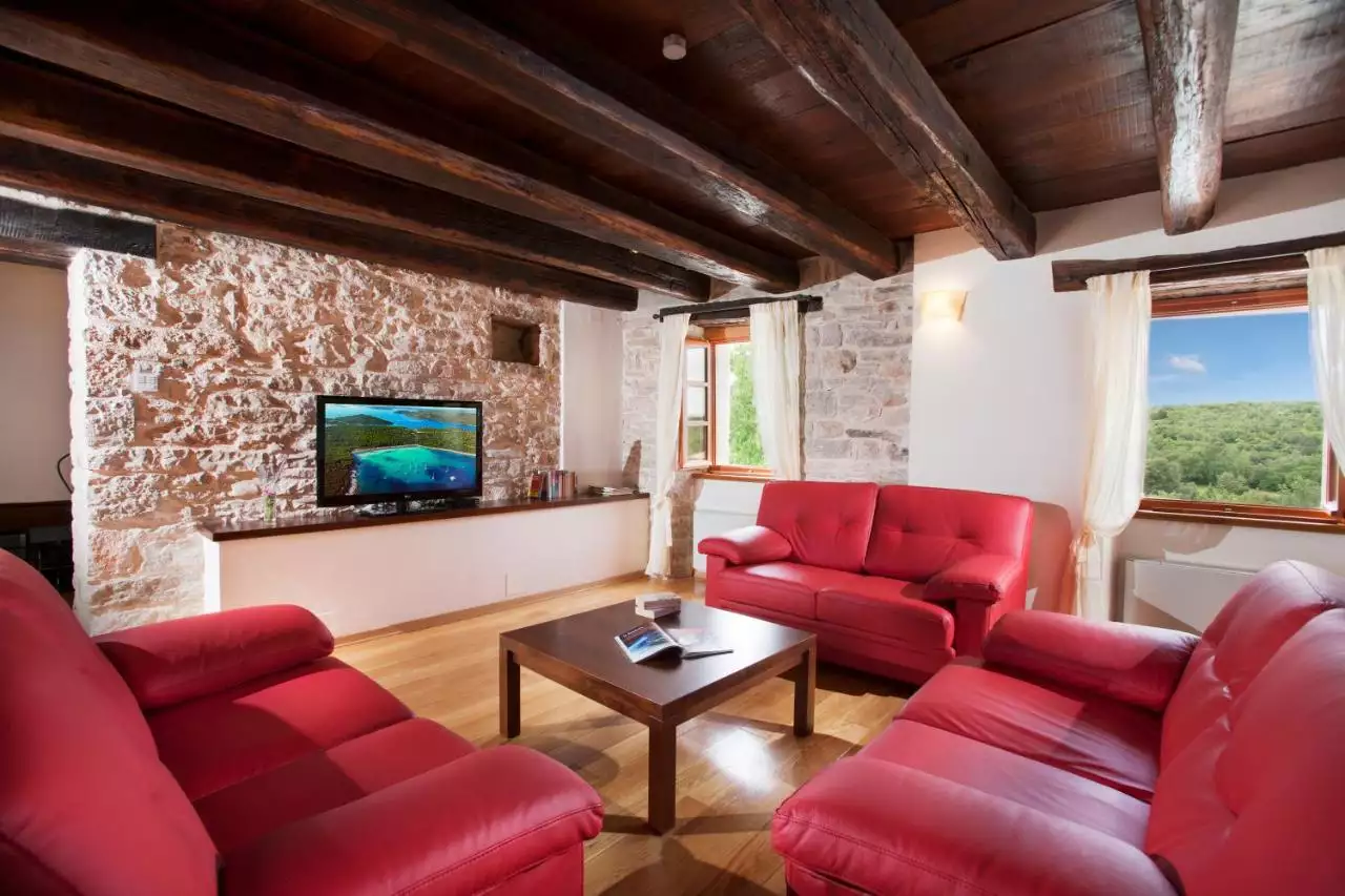 House 1042m² in Croatia, Groznjan. Priced at 4500000€ rent photo-31