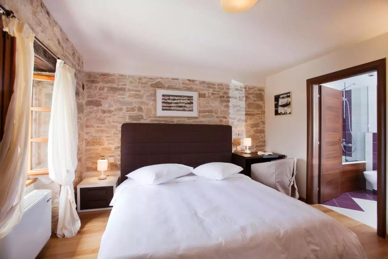 House 1042m² in Croatia, Groznjan. Priced at 4500000€ rent photo-33