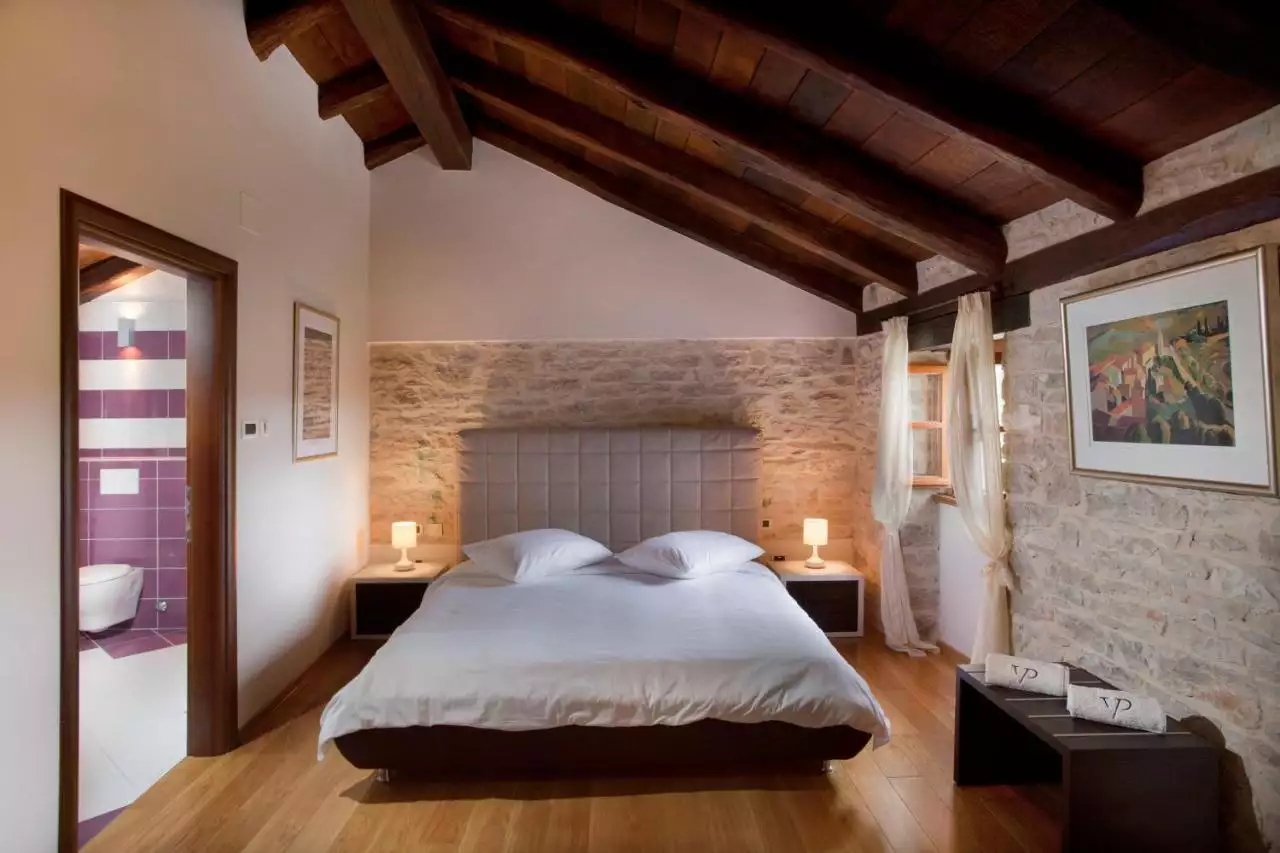 House 1042m² in Croatia, Groznjan. Priced at 4500000€ rent photo-34