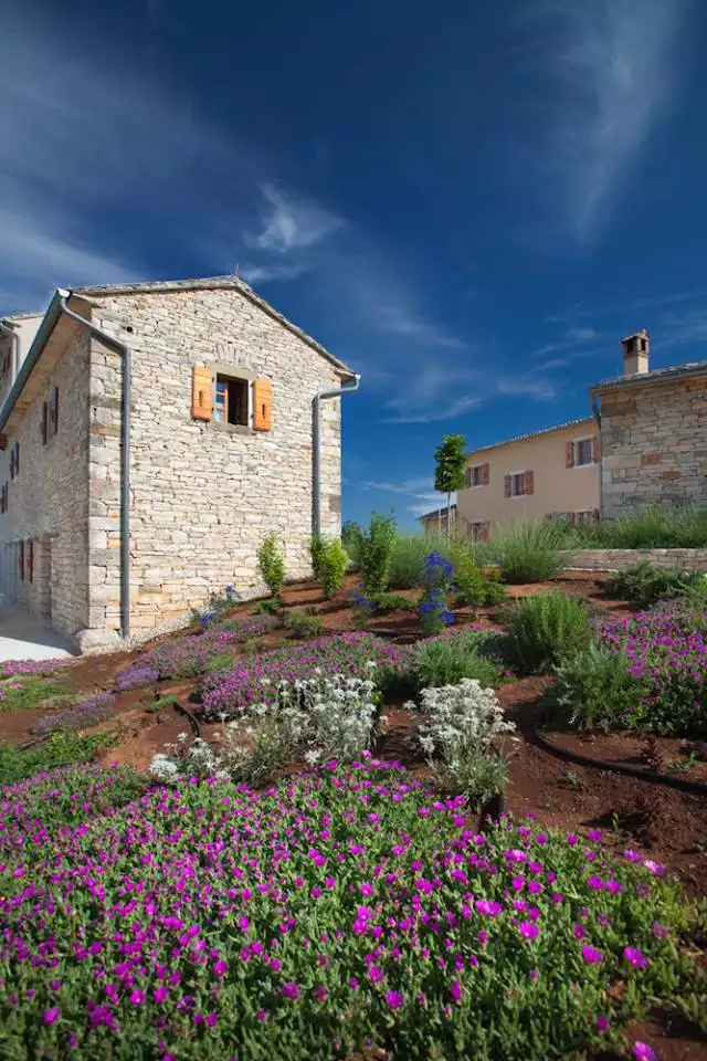 House 1042m² in Croatia, Groznjan. Priced at 4500000€ rent photo-39