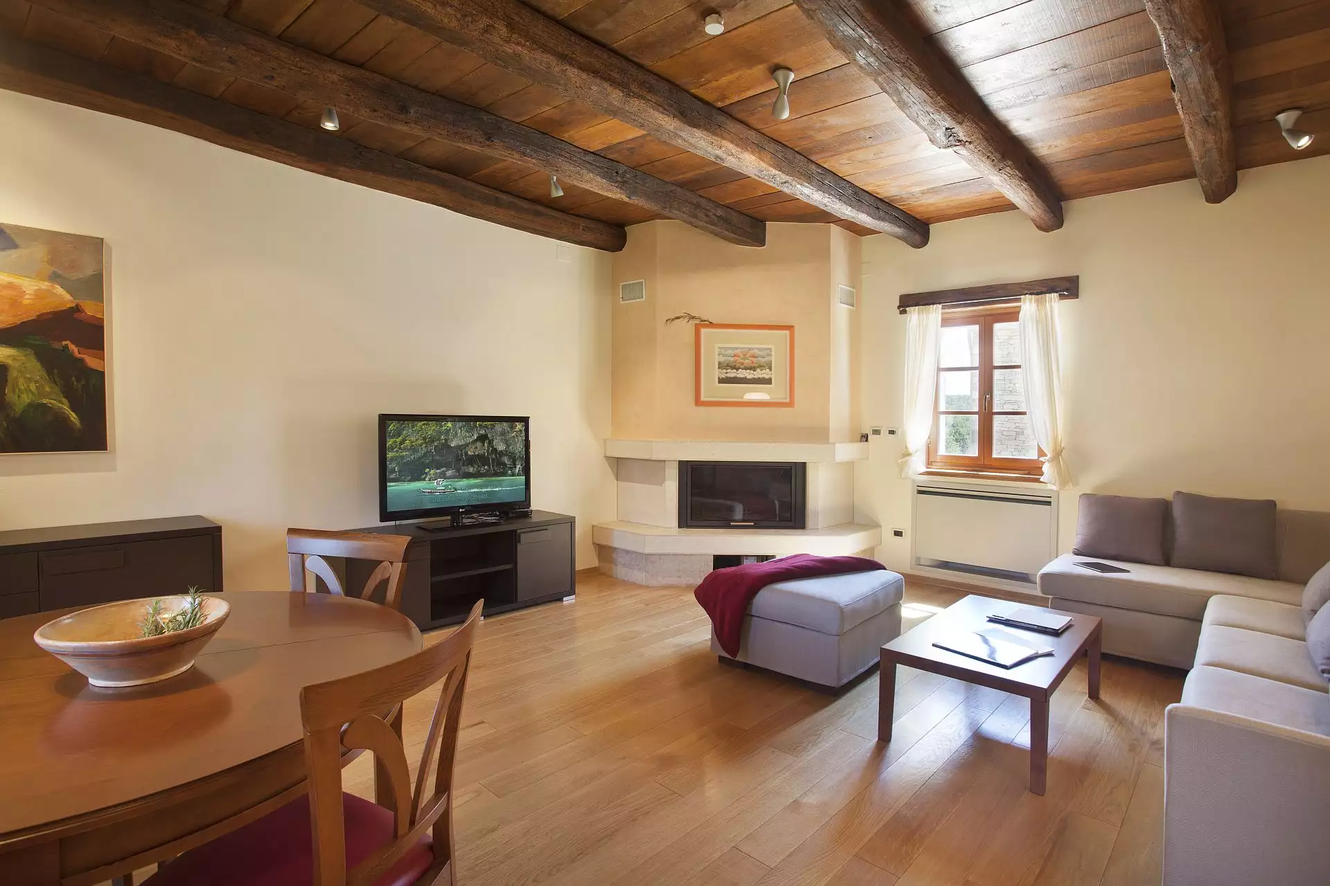 House 1042m² in Croatia, Groznjan. Priced at 4500000€ rent photo-40