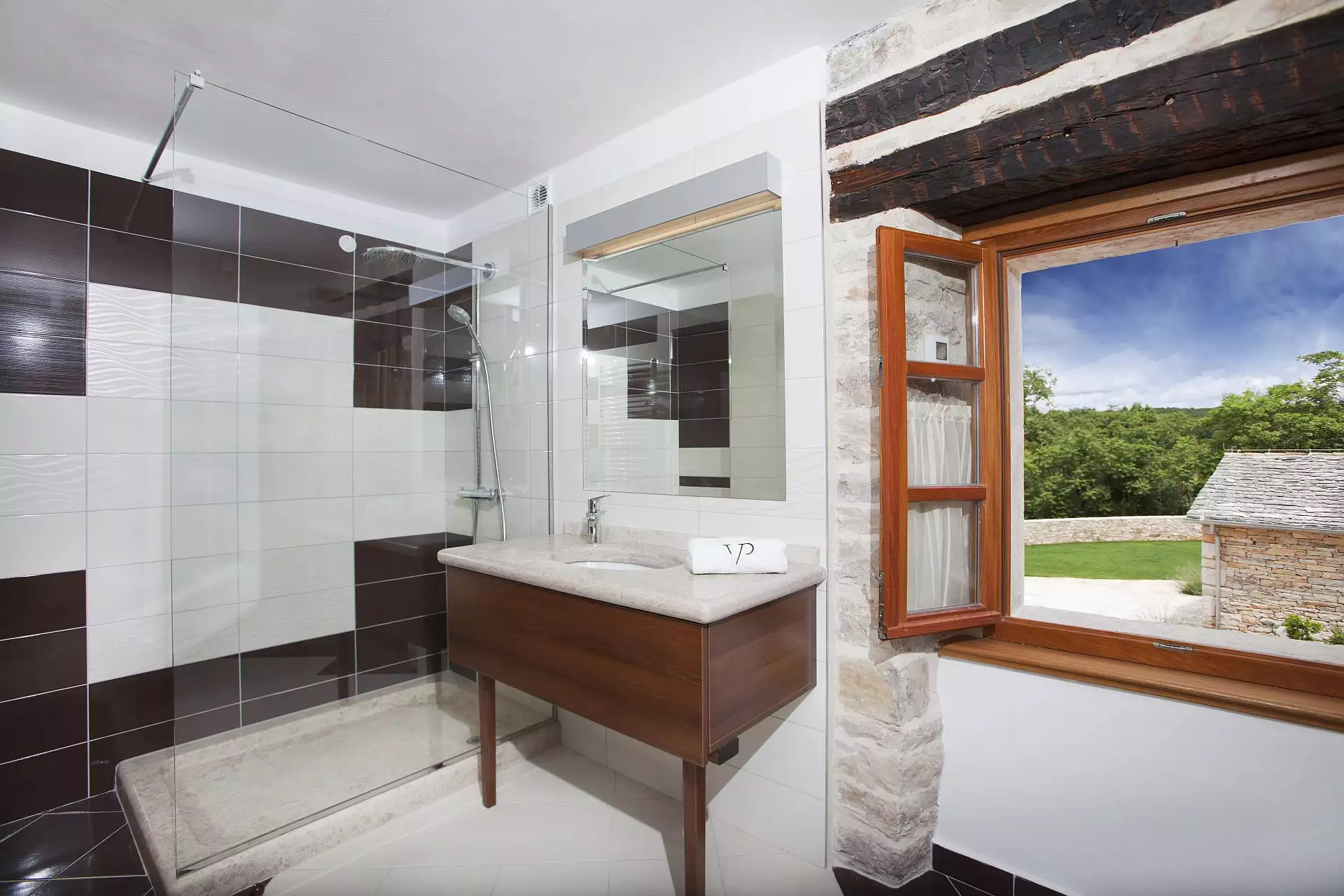 House 1042m² in Croatia, Groznjan. Priced at 4500000€ rent photo-42