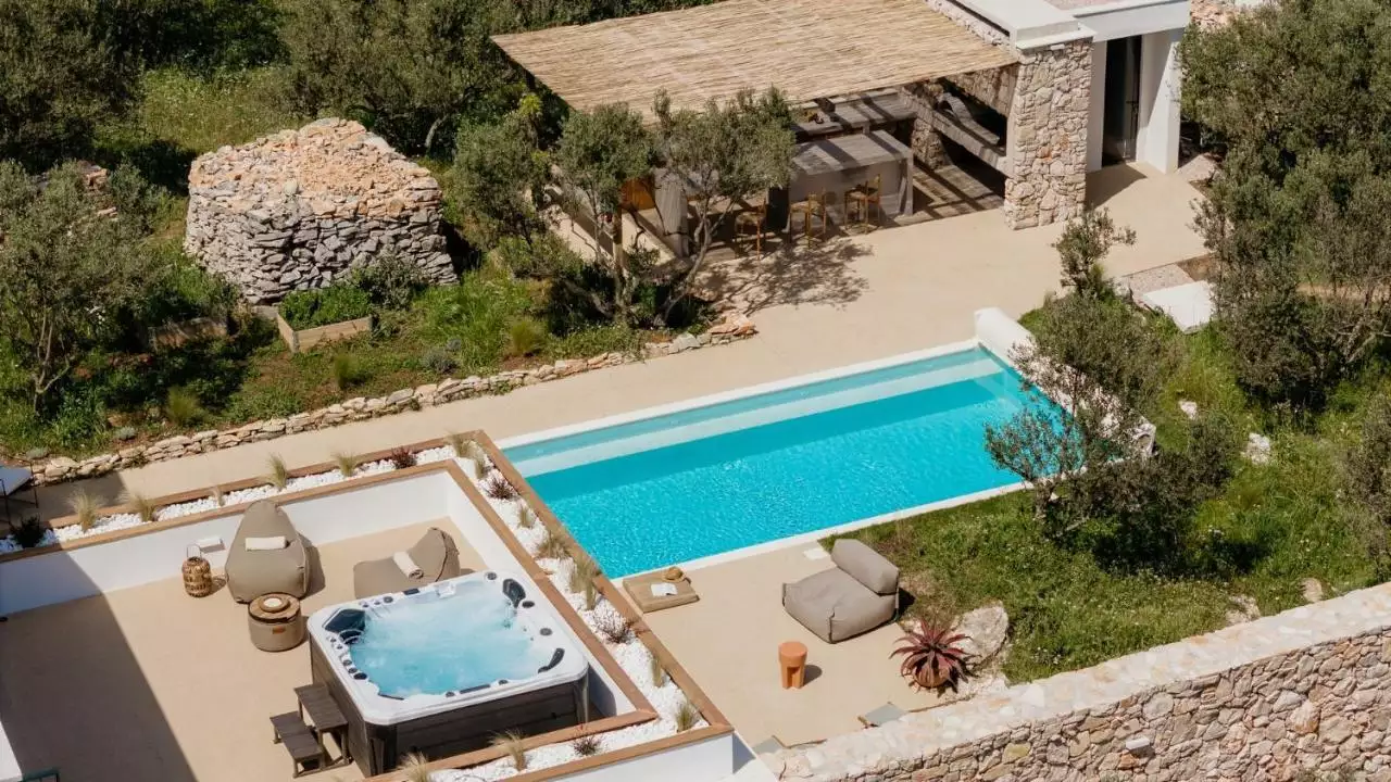 Villa 270m² in Croatia, Solta. Priced at 2000000€ rent photo-5