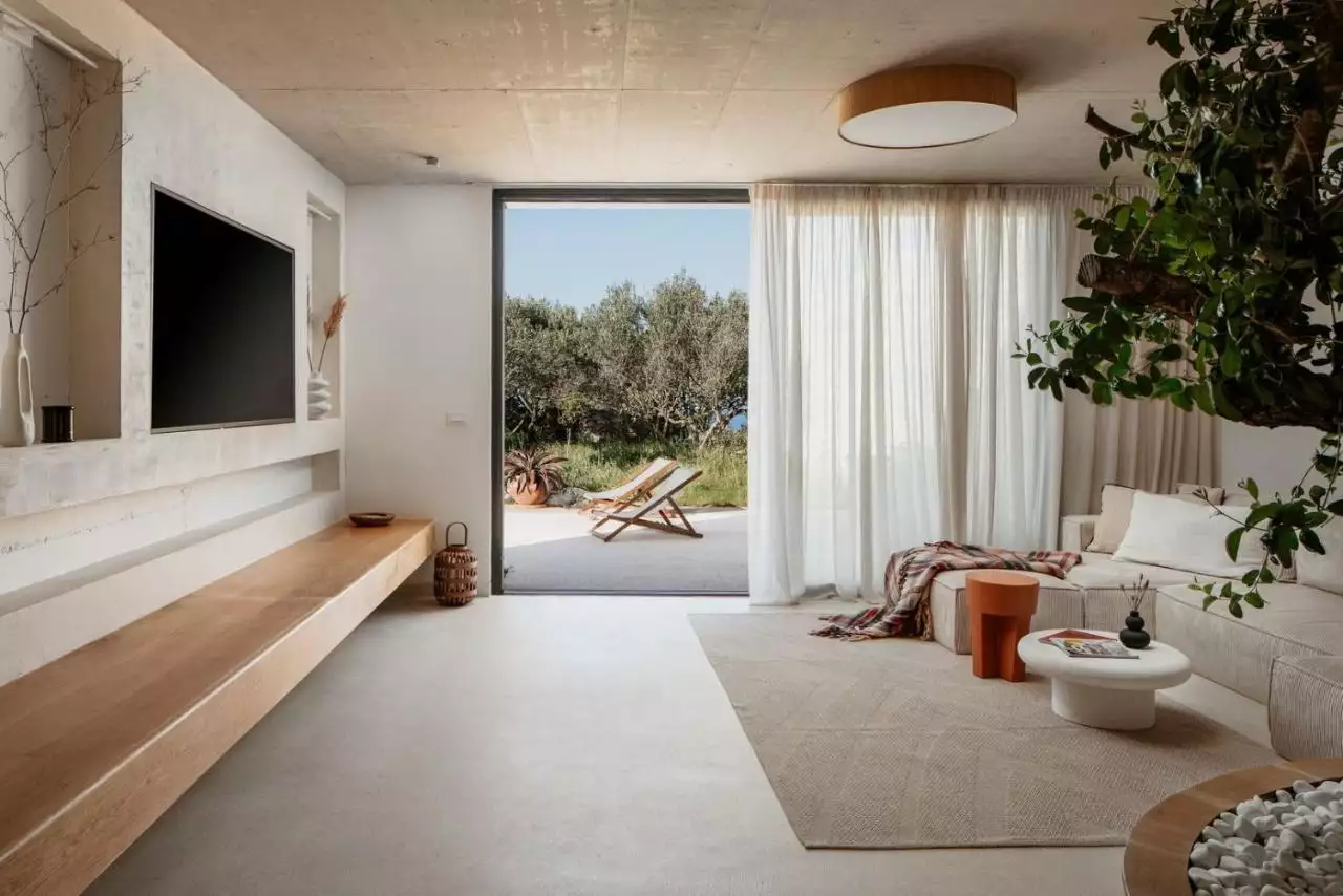 Villa 270m² in Croatia, Solta. Priced at 2000000€ rent photo-8