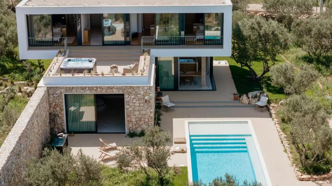 Villa 270m² in Croatia, Solta. Priced at 2000000€ rent photo-10