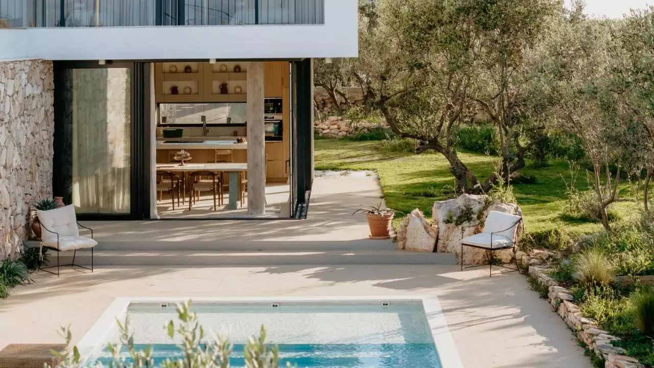Villa 270m² in Croatia, Solta. Priced at 2000000€ rent photo-11