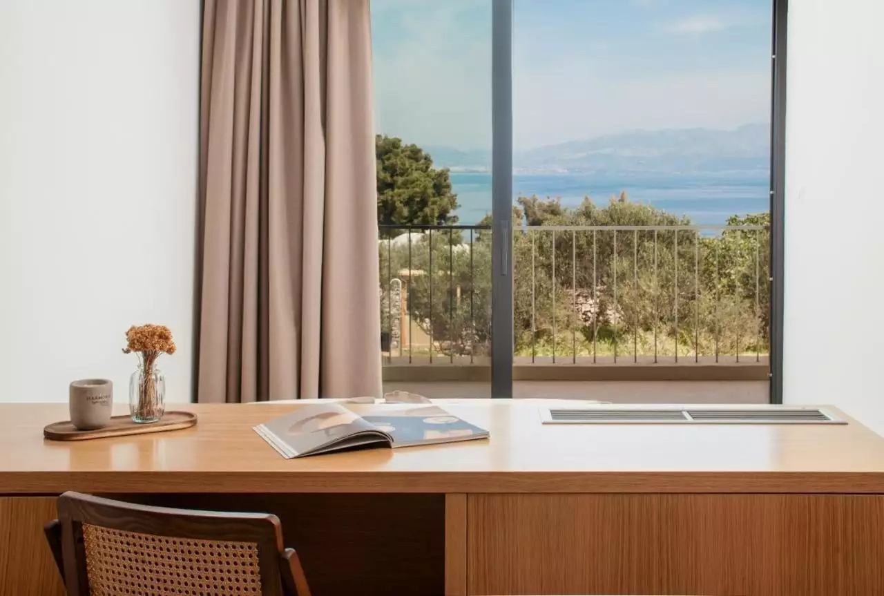 Villa 270m² in Croatia, Solta. Priced at 2000000€ rent photo-14