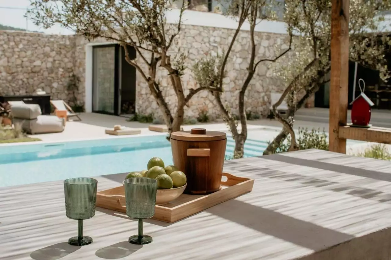 Villa 270m² in Croatia, Solta. Priced at 2000000€ rent photo-17