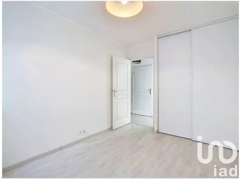 Flat 63m² in France, Nice. Priced at 300000€ rent photo-11