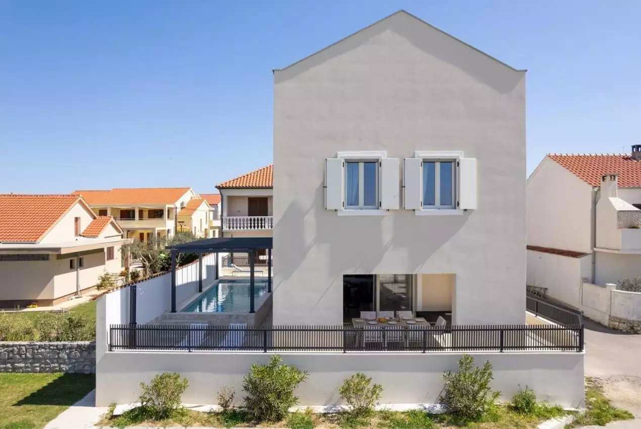 Villa 214m² in Croatia, Zadar. Priced at 1490000€ rent photo-5
