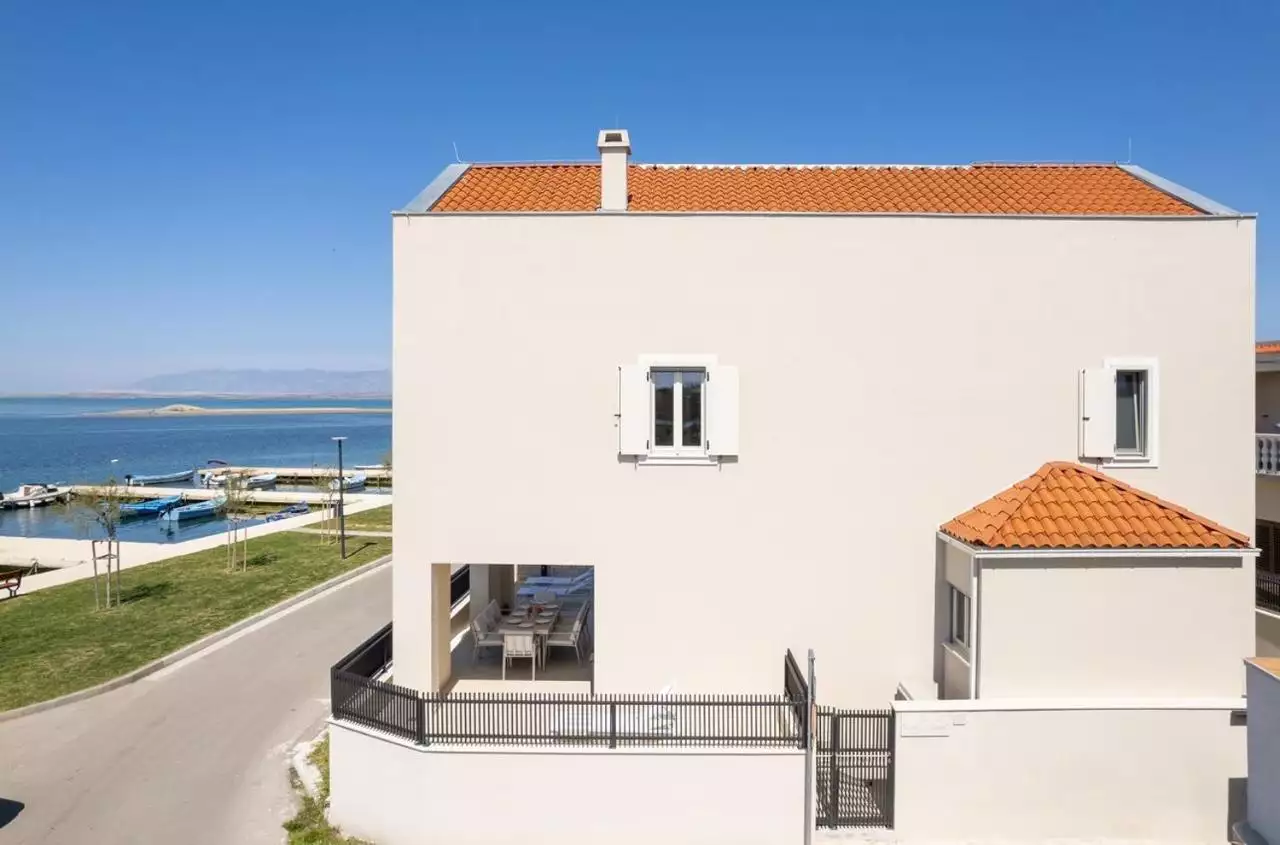 Villa 214m² in Croatia, Zadar. Priced at 1490000€ rent photo-11