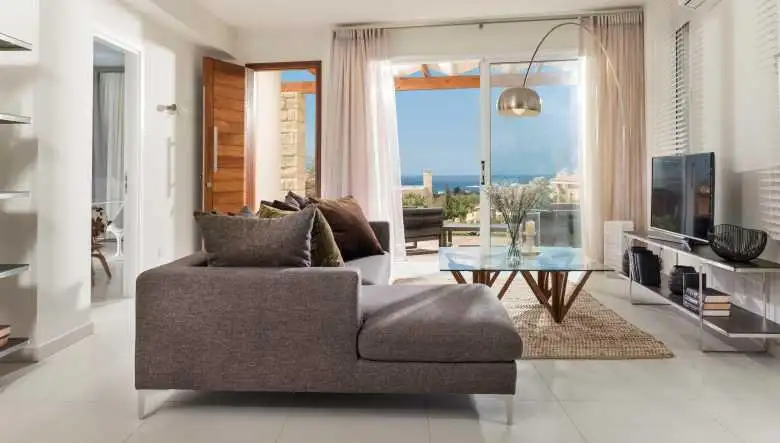 Flat 60m² in Cyprus, Chloraka. Priced at 460000€ rent photo-9