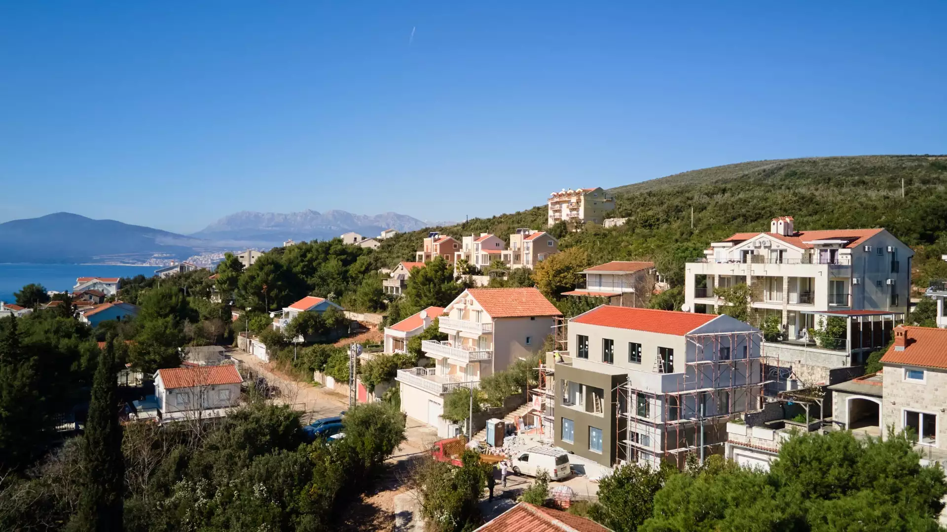 Flat 86m² in Montenegro, Bigova. Priced at 290000€ rent photo-19