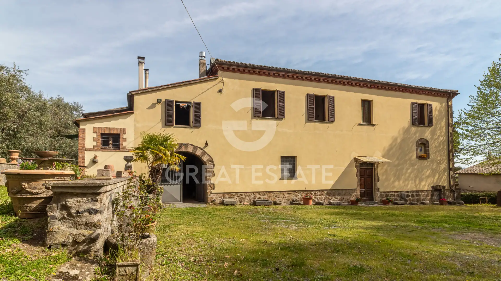 House 1365m² in Italy, Terney. Priced at 990000€ rent photo-3